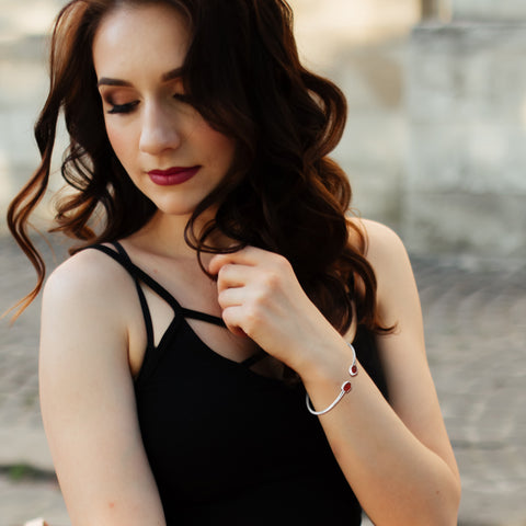 natural red-garnet rough shape twister bracelet