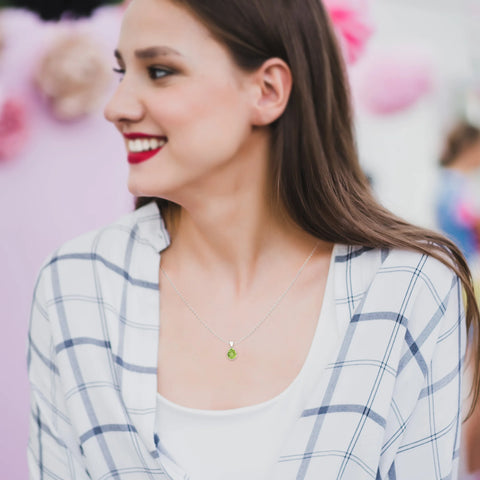 natural peridot pear shape pendant necklace