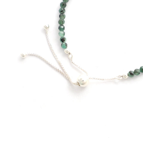 natural emerald round shape bolo bracelet