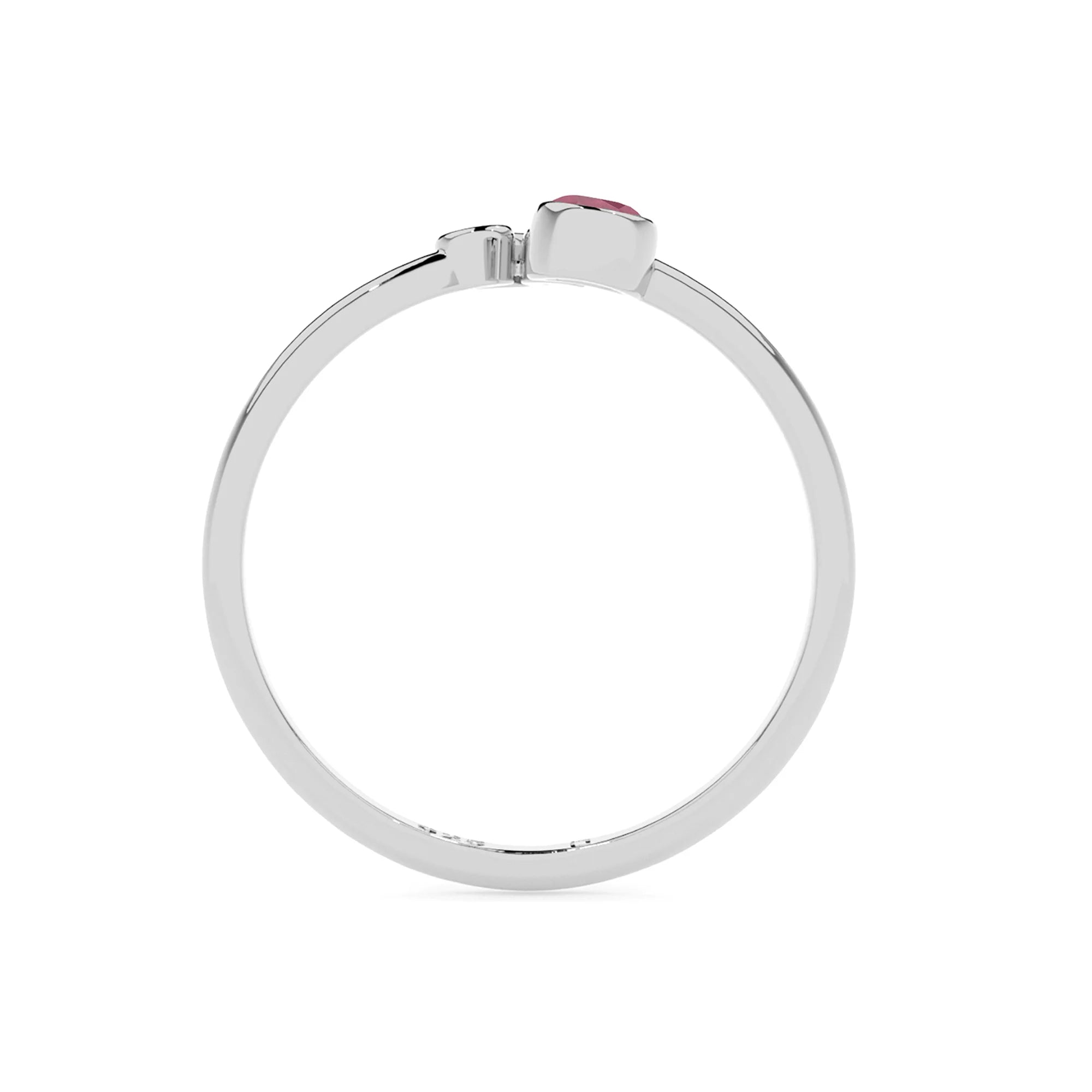 leo zodiac ring with natural ruby